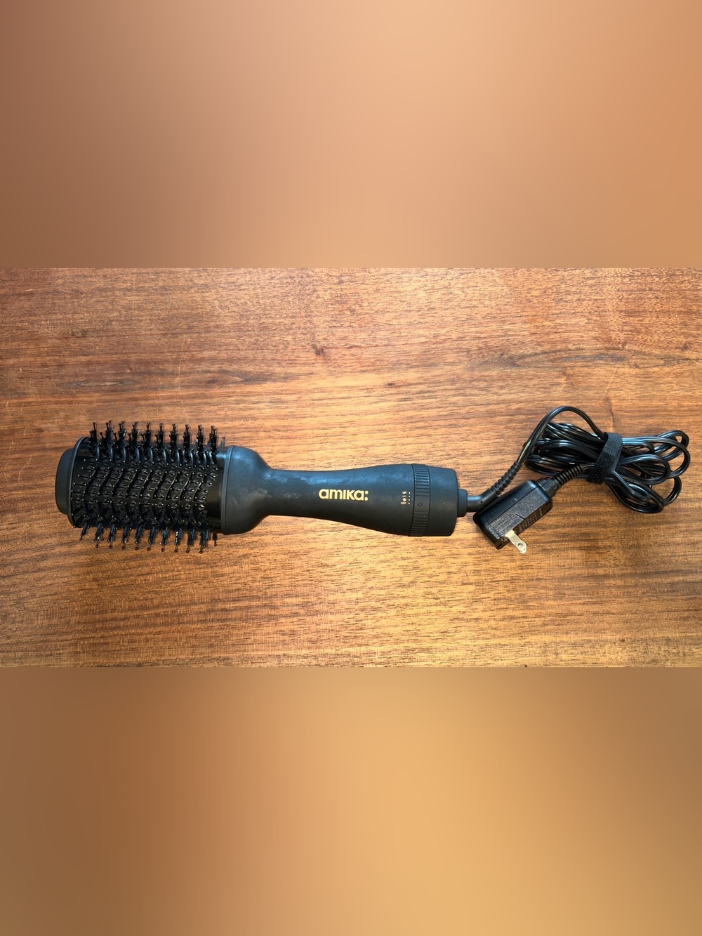 Amika Hair Blow Dryer Brush Pre-owned Black. Tested & Working.